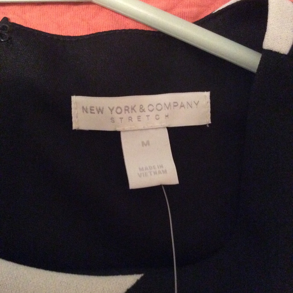Dress - Picture 4 of 5